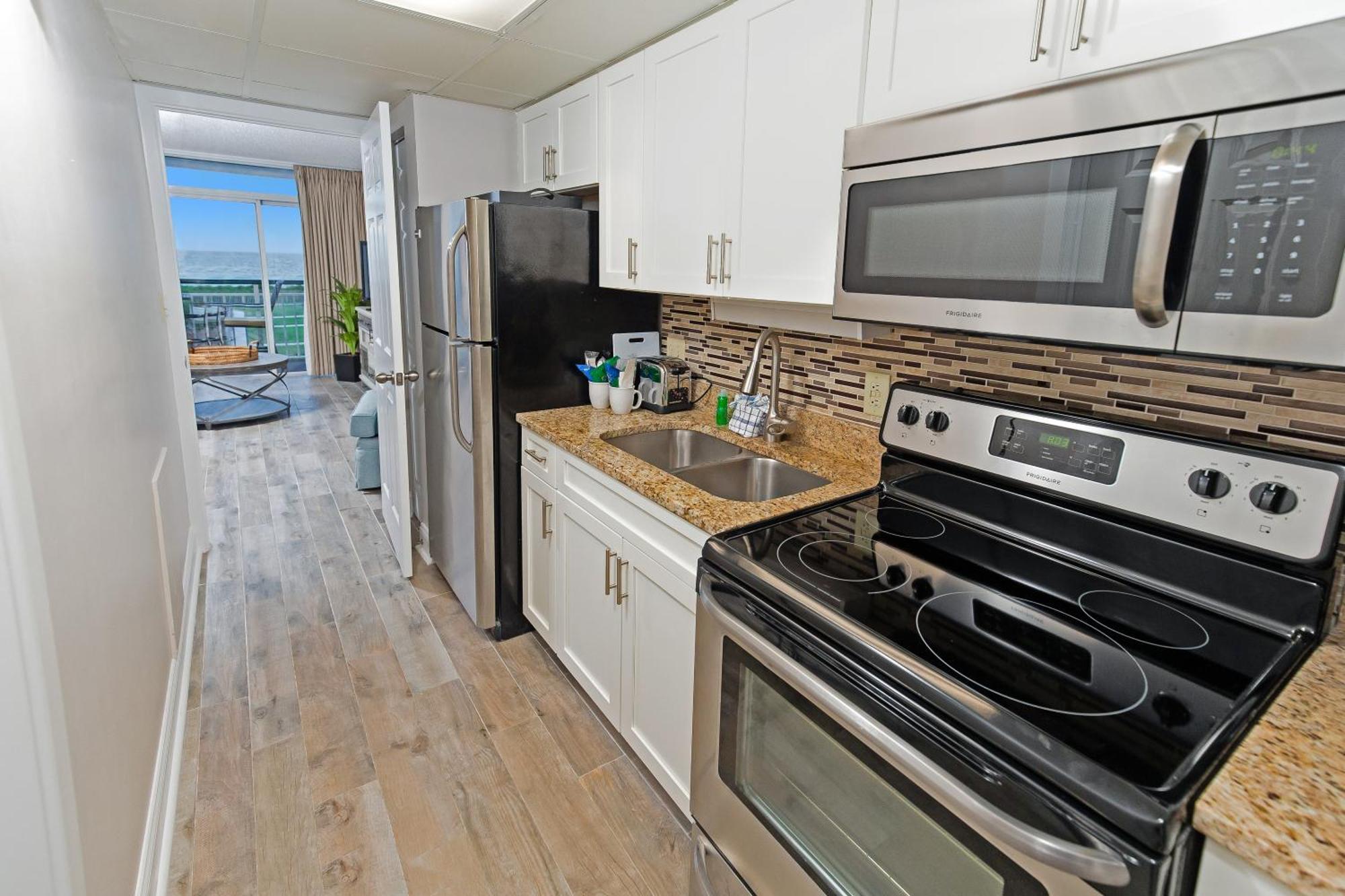 Litchfield Beach & Golf Resort Esterno foto