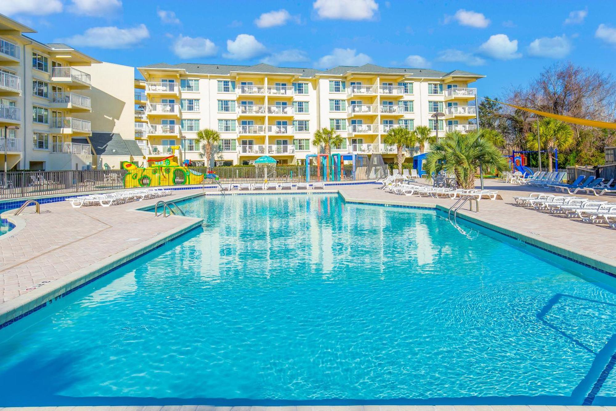 Litchfield Beach & Golf Resort Esterno foto