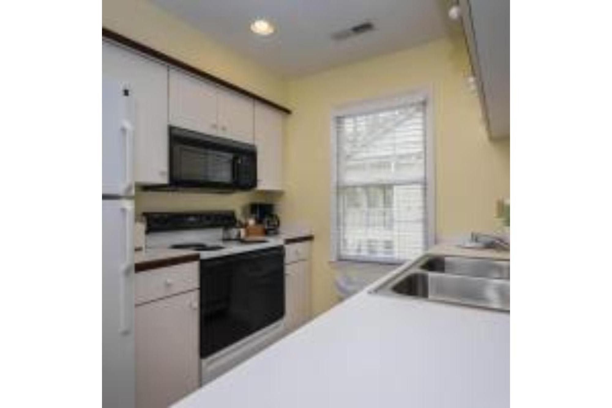 Litchfield Beach & Golf Resort Esterno foto