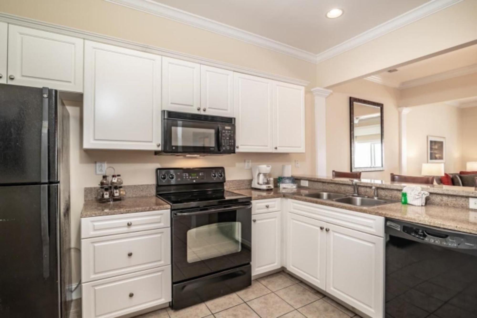 Litchfield Beach & Golf Resort Esterno foto