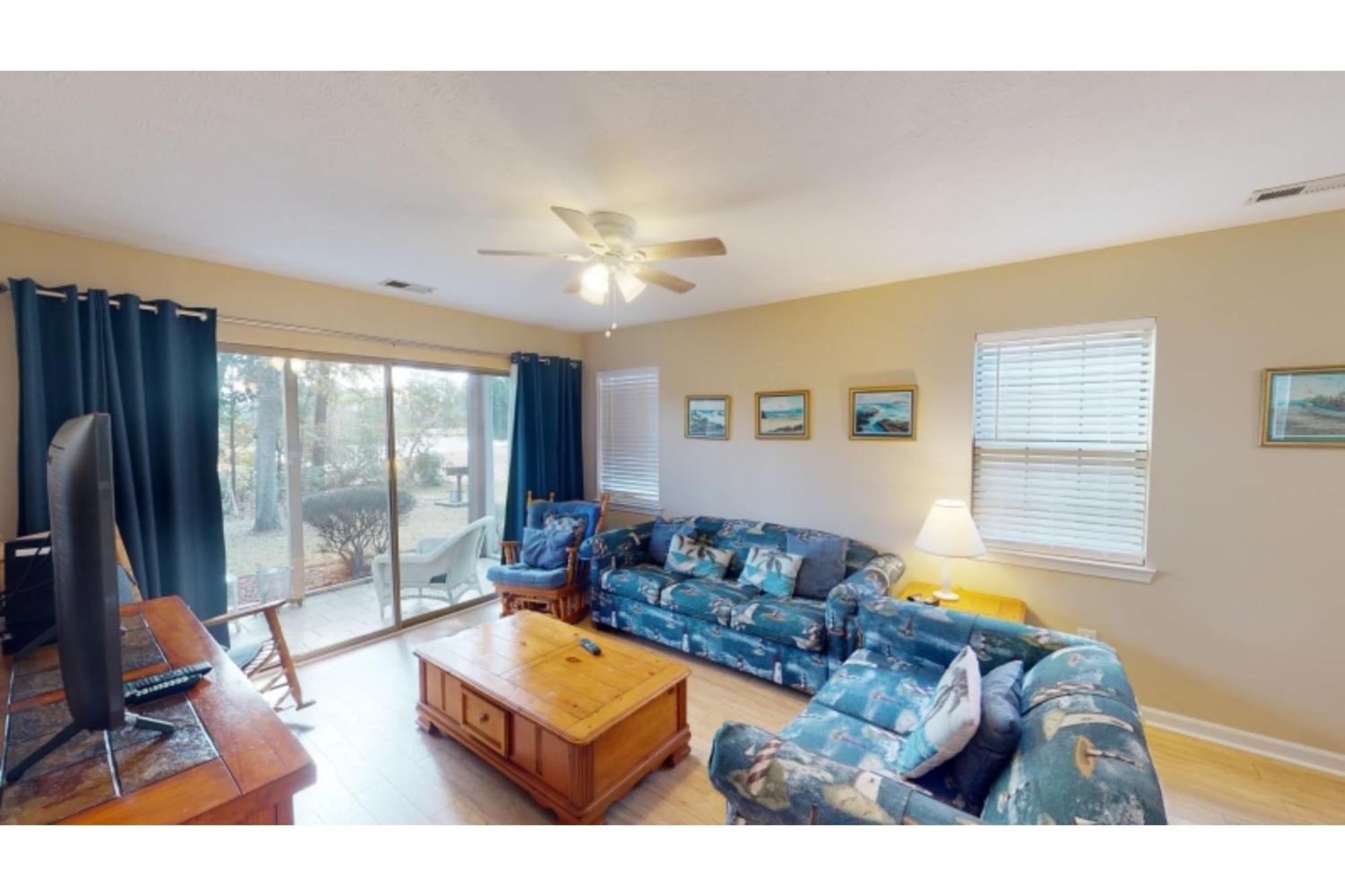 Litchfield Beach & Golf Resort Esterno foto